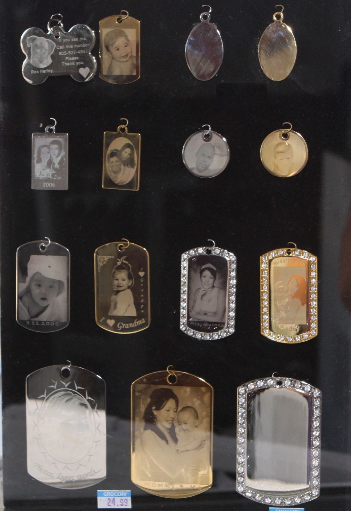 custom photo engraved necklace pendant